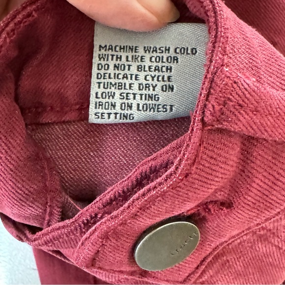 NWTs Tractr Size 0/25 Nina High Rise Slim Fit Pants. Color is Cordovan - Picture 12 of 12